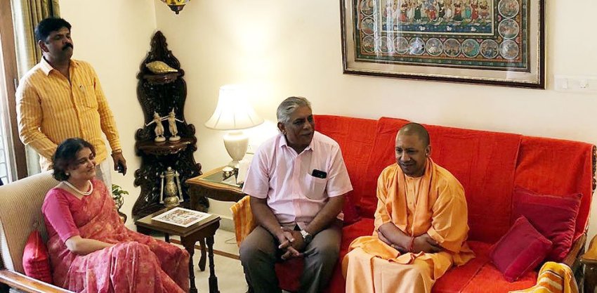 UPCM 'संपर्क फॉर समर्थन' के तहत में थिएटर आर्टिस्ट पद्मश्री राज बिसारिया से मुलाकात करते हुए