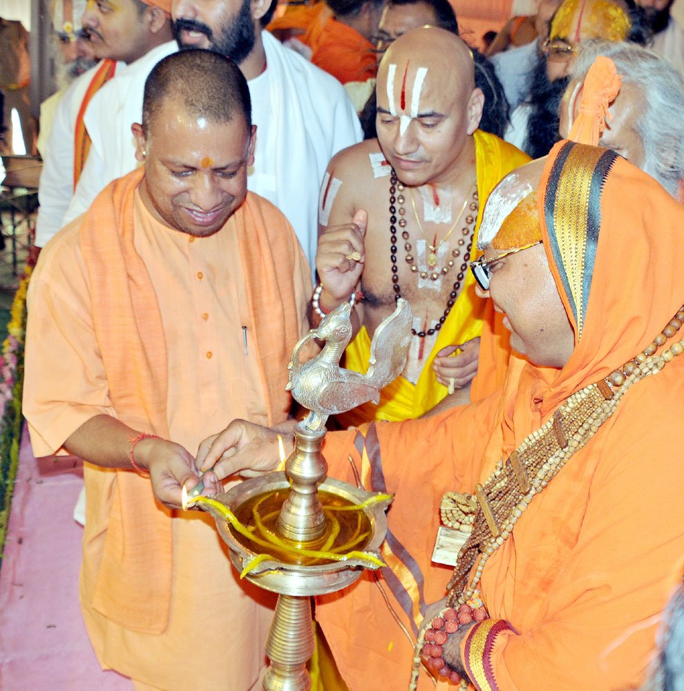 UPCM अयोध्या में श्रीराम जन्मभूमि न्यास के अध्यक्ष पूज्य महंत नृत्य गोपाल दास महाराज के 80वें  जन्मोत्सव कार्यक्रम में