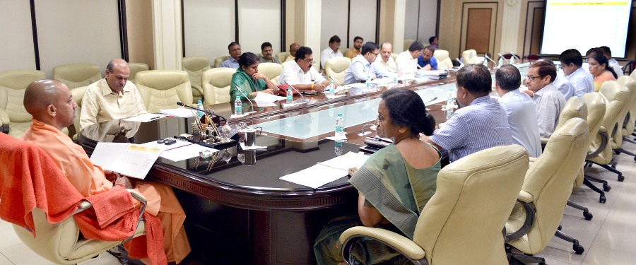 UPCM भारत सरकार की स्वदेश दर्शन योजना के अंतर्गत रामायण सर्किट थीम और अयोध्या के निर्माण कार्यों की प्रगति का प्रस्तुतिकरण का अवलोकन करते हुए
