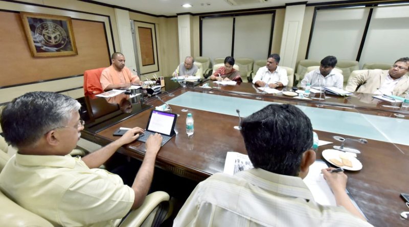 UPCM फरवरी 2018 में आयोजित ‘UP-इन्वेस्टर्स समिट-2018’ का जिक्र करते हुए