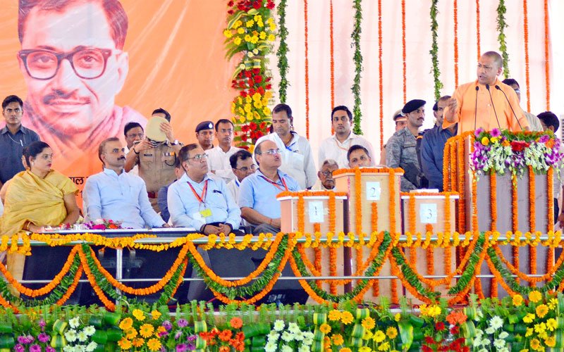 UPCM कार्यक्रम को संबोधित करते हुए