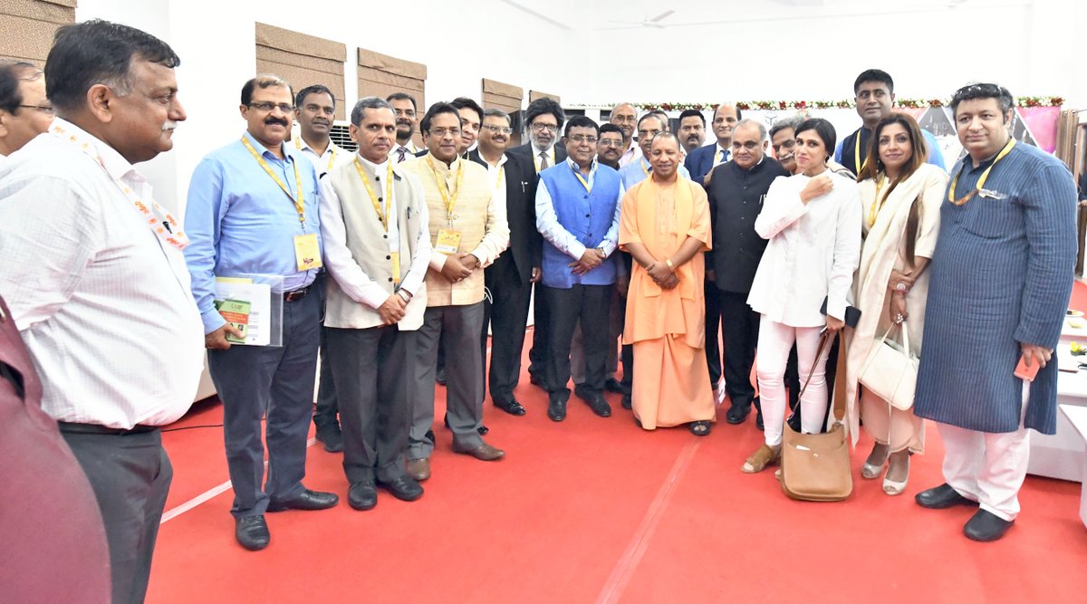 सेशन के दौरान सीईओज ने ODOP योजना के सम्बन्ध में सुझाव प्रस्तुत किए