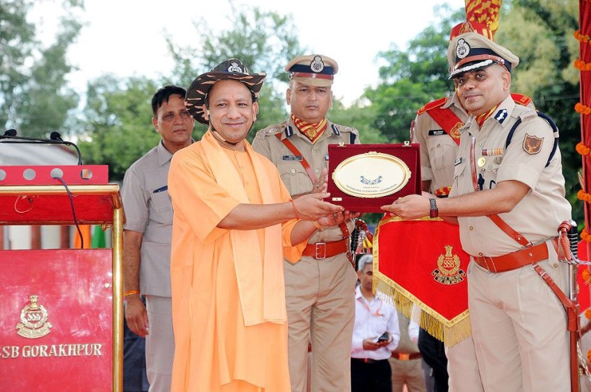 UPCM का SSB के DIG रंजीत सिंह स्वागत करते हुए