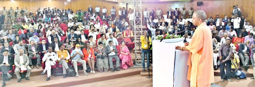 UPCM ‘उत्तर प्रदेश ट्रैवल मार्ट-2018’ का उद्घाटन कार्यक्रम को संबोधित करते हुए