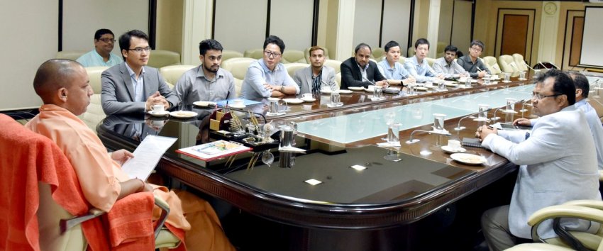 UPCM VIVO मोबाइल प्राइवेट लिमिटेड के प्रतिनिधिमण्डल के साथ बैठक करते हुए