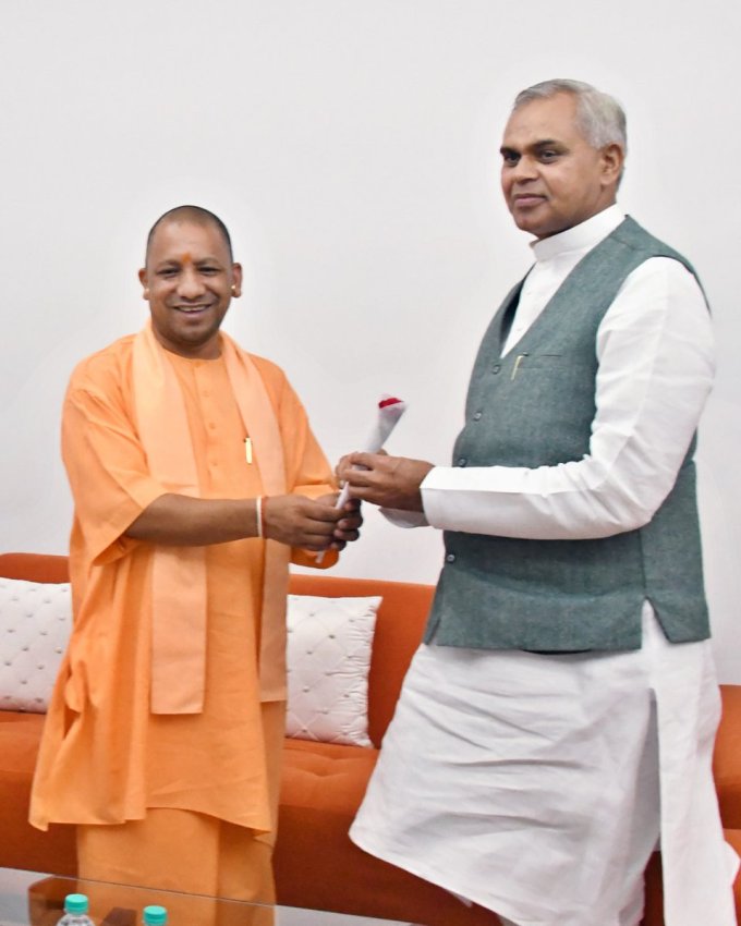 UPCM से हिमाचल प्रदेश के राज्यपाल आचार्य देवव्रत ने मुलाकात करते हुए