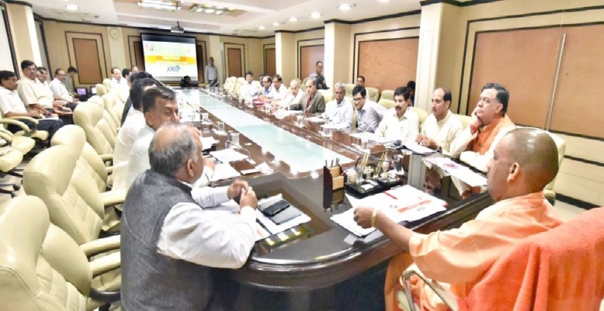 UPCM ने डिफेन्स इण्डस्ट्रियल काॅरिडोर और बुन्देलखण्ड एक्सप्रेस-वे परियोजना की समीक्षा बैठक की