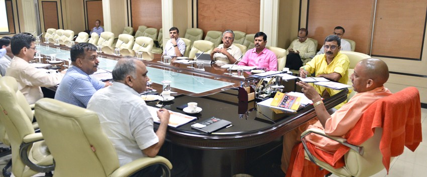 UPCM PHOTO और VIDEO की लाइब्रेरी स्थापित करने के निर्देश देते हुए