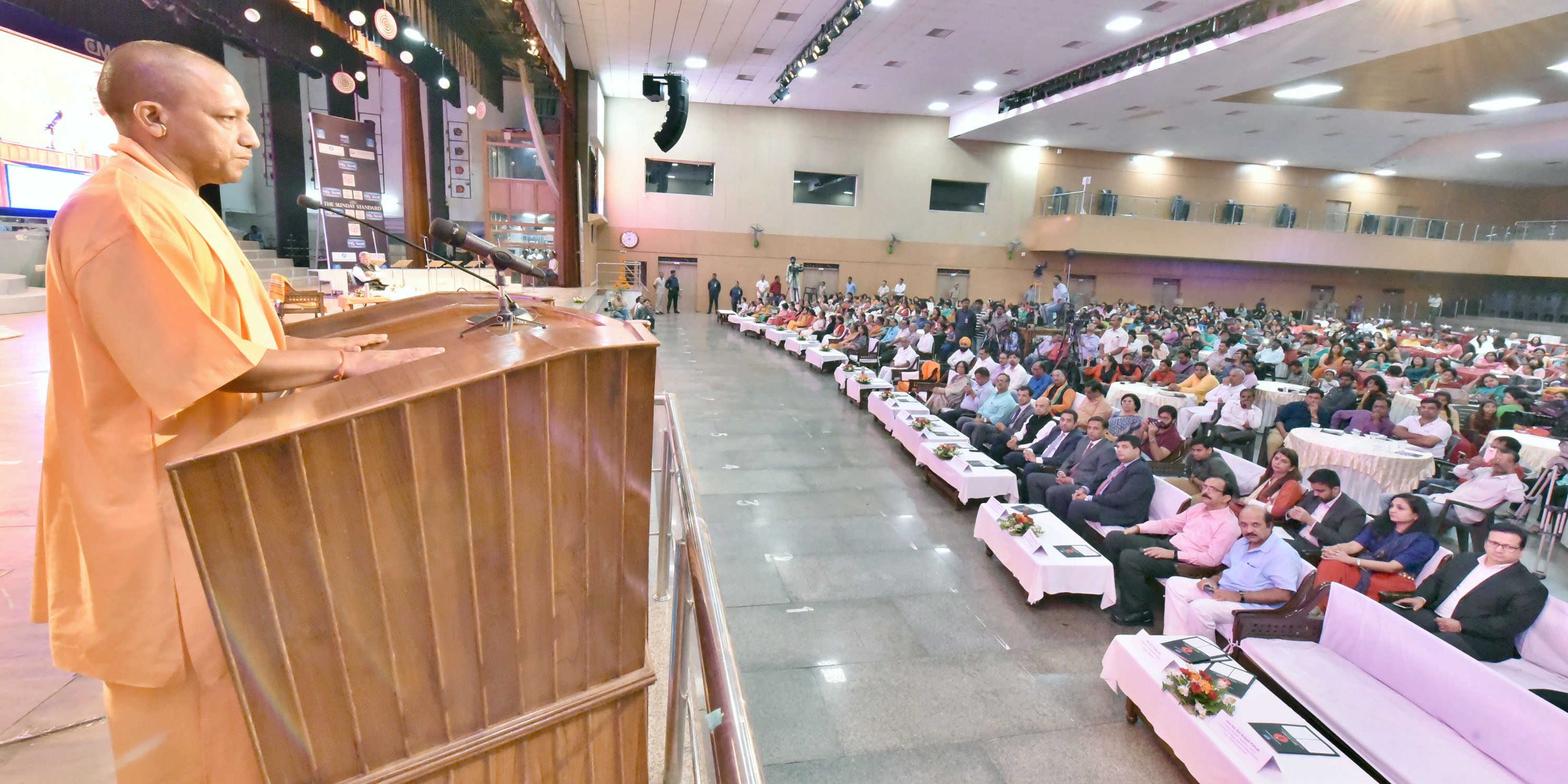 UPCM CMS में आयोजित देवी अवार्ड कार्यक्रम को सम्बोधित करते हुए