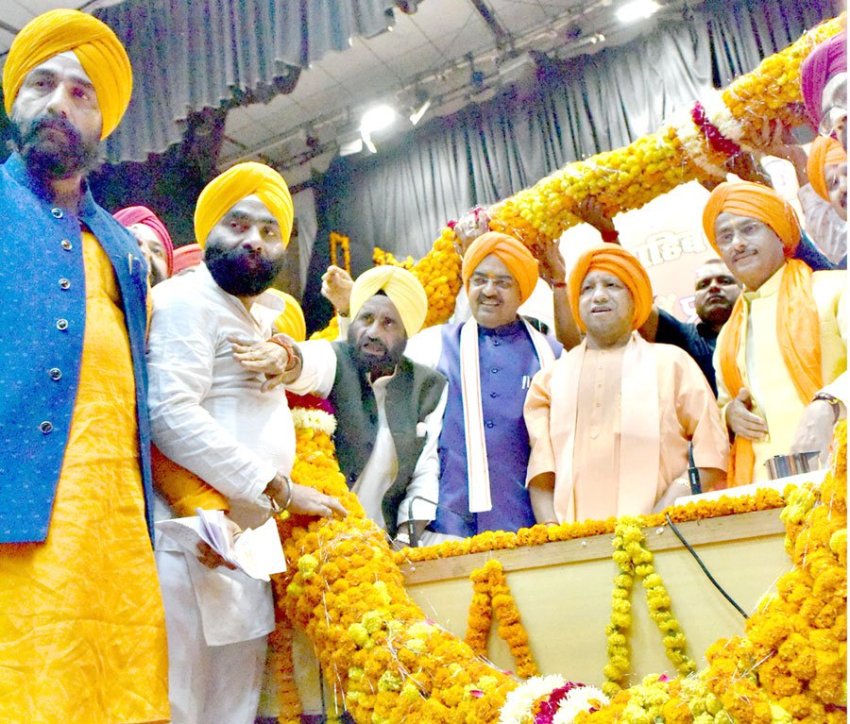 UPCM का विश्वेश्वरैया हॉल में आयोजित 550वें प्रकाश पर्व को समर्पित ‘सिख सम्मेलन’ में स्वागत करते हुए