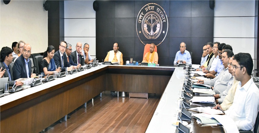 UPCM ने साॅलिड वेस्ट मैनेजमेंट प्लाण्ट स्थापित करने की इच्छुक कम्पनियों के प्रस्तुतिकरण का अवलोकन किया