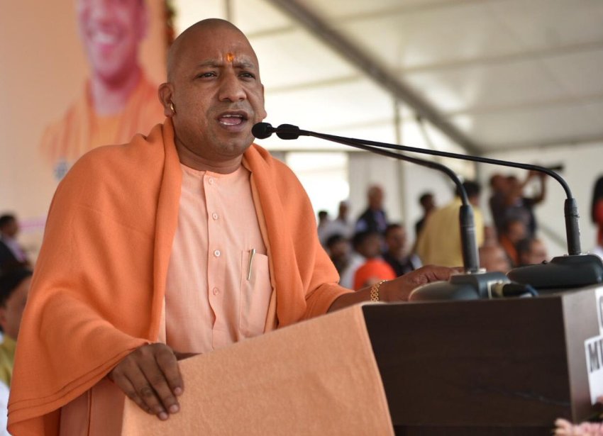 UPCM जनपद हापुड़ में कार्यक्रम को सम्बोधित करते हुए