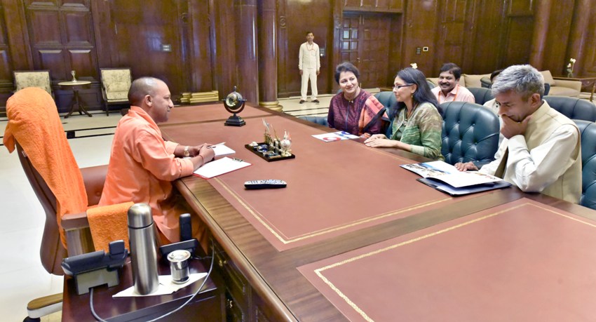 UPCM से U.S. इण्डिया बिजनेस काउन्सिल की प्रेसीडेण्ट निशा बिस्वाल मुलाकात करती हुई