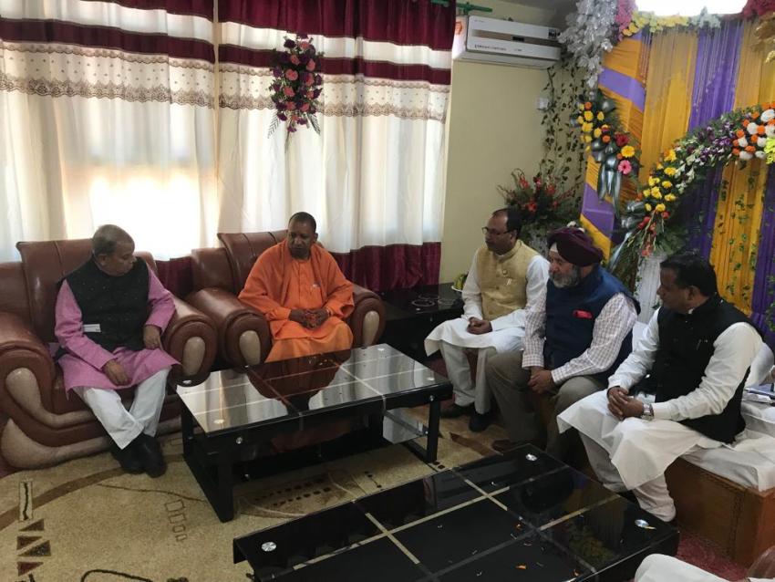 UPCM जनकपुर, नेपाल में राजदूत एम एस पुरी सहित अन्‍य गणमान्‍य व्‍यक्तियों से मुलाकात करते हुए