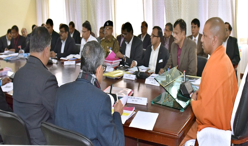 UPCM ने गोरखपुर में ग्राम्य विकास और विभिन्न विभागों के अधिकारियों के साथ बैठक की