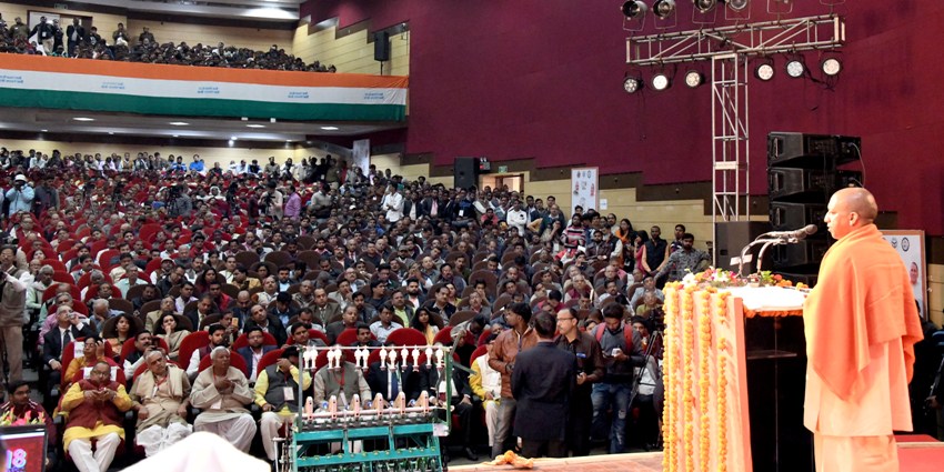 UPCM ‘उत्तर प्रदेश खादी महोत्सव’ को सम्बोधित करते हुए