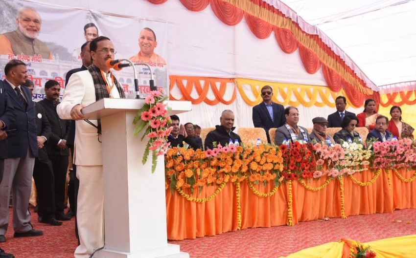 UP_Dy_CM राजकीय जुबिली इण्टर कालेज के प्रथम पुरा छात्र सम्मेलन-2018 को सम्बोधित करते हुए