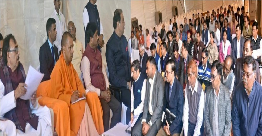 UPCM अमेठी में प्रधानमंत्री की प्रस्तावित रैली के दृष्टिगत कार्यकर्ताओं के साथ बैठक करते हुए