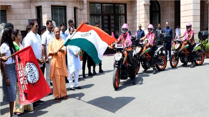 UPCM ने बाइक यात्रा करने जा रही बाइकिंग क्वीन टीम को हरी झंडी दिखाकर रवाना किया