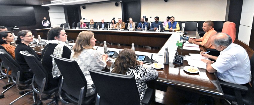 UPCM योगी आदित्यनाथ से अमेरिका से आए प्रतिनिधिमण्डल ने भेंट की