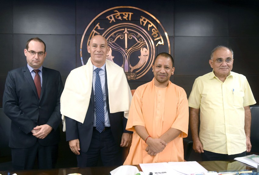 UPCM योगी आदित्यनाथ ने लोक भवन में इज़राइल के राजदूत डाॅ. राॅन मलका से भेंट की