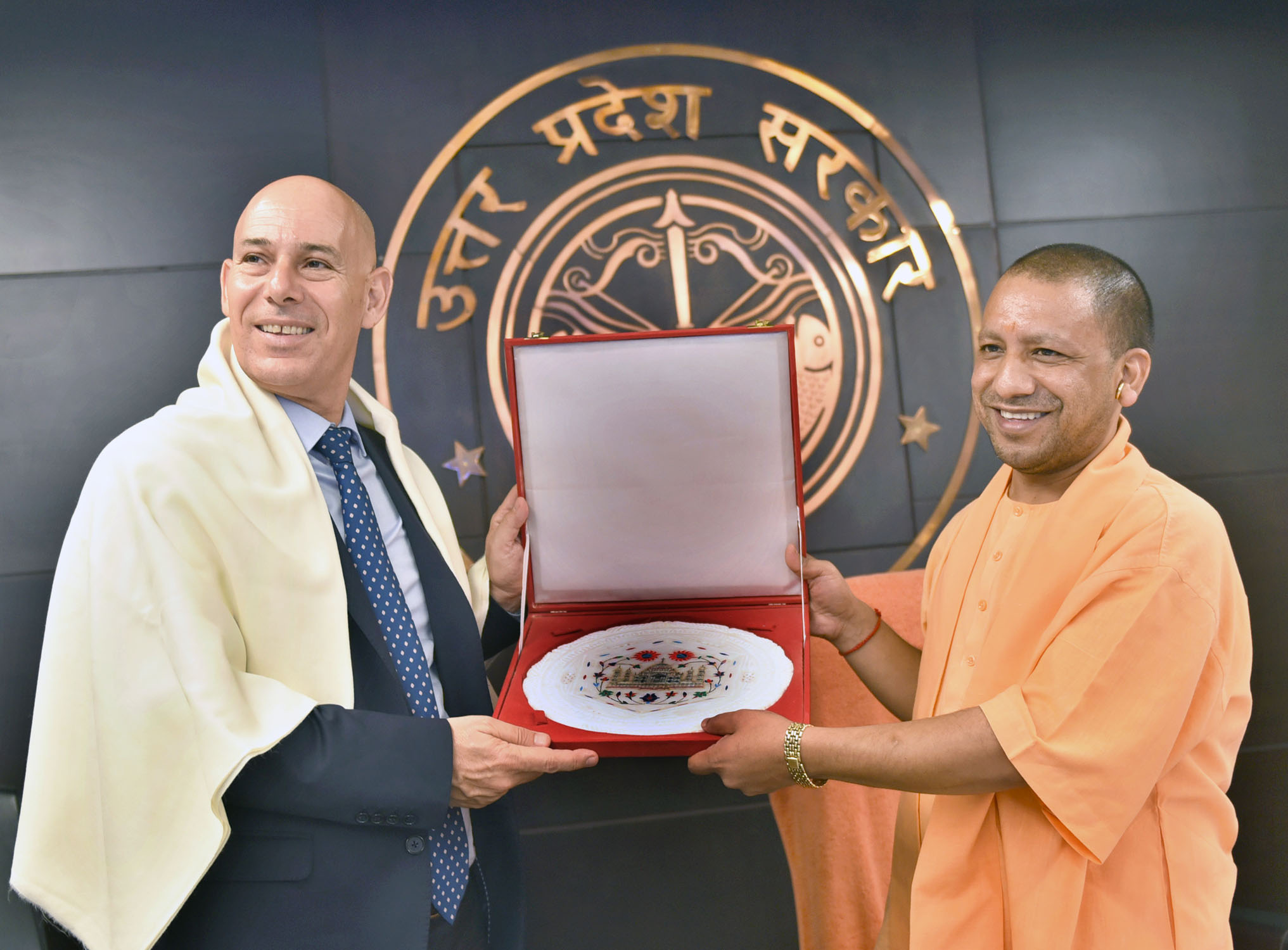मुख्यमंत्री योगी इज़राइल के राजदूत के आमंत्रण को स्वीकार करते हुए
