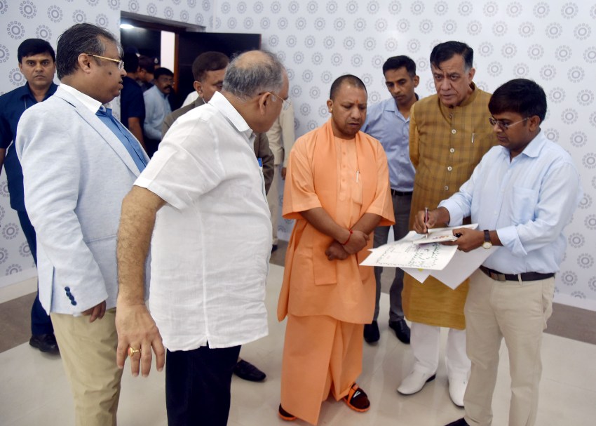 UPCM योगी आदित्यनाथ ने 25 जुलाई को इन्दिरा गाँधी प्रतिष्ठान में ग्राउंड ब्रेकिंग सेरेमनी-2 की व्यवस्थाओं के सम्बन्ध में निरीक्षण किया