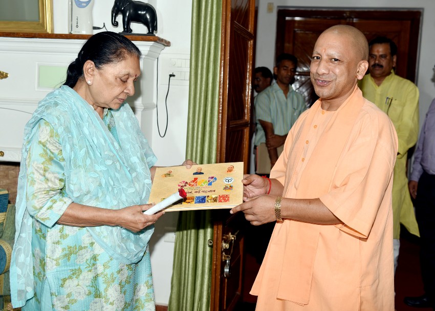 UPCM ने राजभवन में राज्यपाल आनन्दीबेन पटेल से शिष्टाचार भेंट की