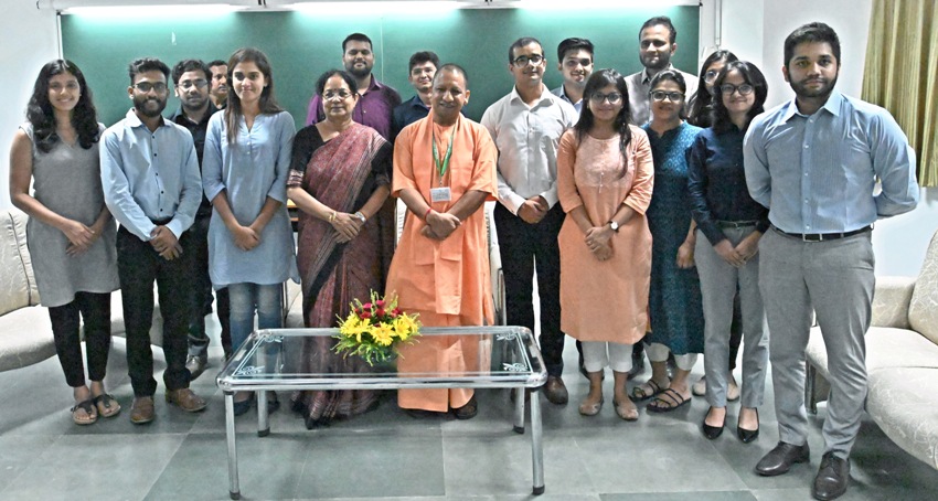 UPCM योगी ने ‘मंथन-1’ कार्यक्रम के समापन पर मीडिया प्रतिनिधियों से वार्ता की