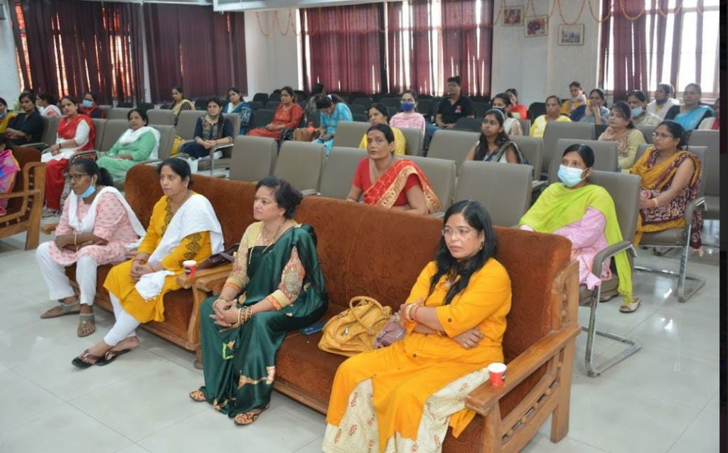 राजकीय नर्सेज संघ उत्तर प्रदेश शाखा चिकित्सा शिक्षा कार्यकारिणी की बैठक सम्पन्न