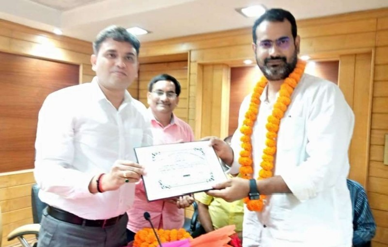 पत्रकारों के परिजनों को जल्द मिलेगा आयुष्मान योजना का लाभ: नवनीत सहगल