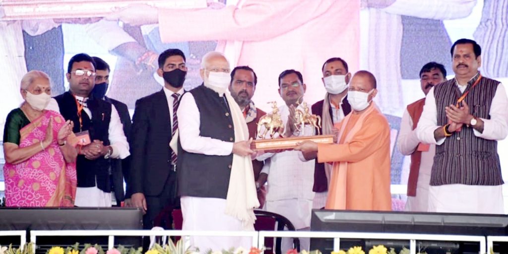 PM Modi: महोबा में 2,655 करोड़ की अर्जुन सहायक परियोजना का लोकार्पण